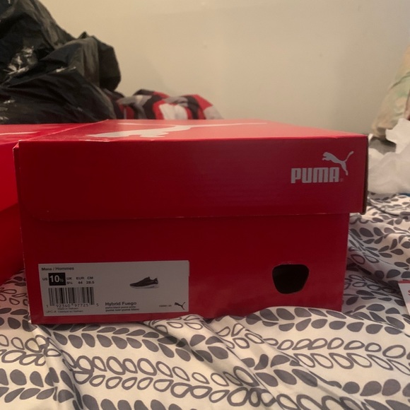 BRAND NEW!! Pumas - Picture 2 of 4